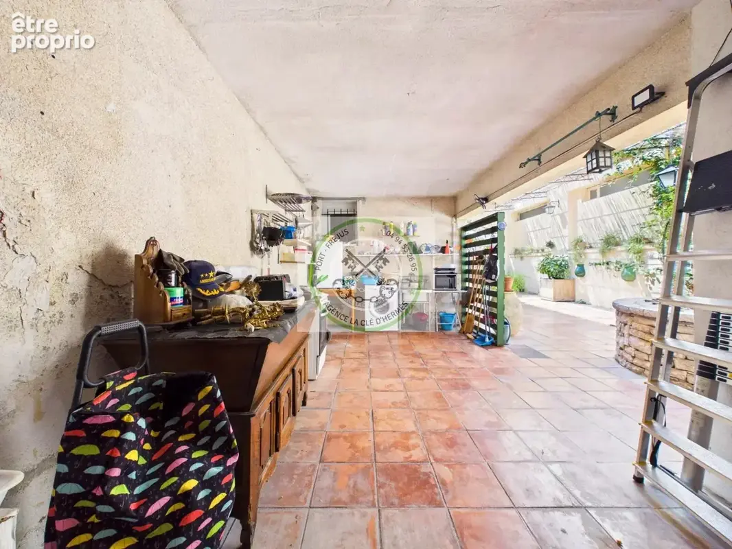 murs pour loft ou commerce   SAINT RAPHAEL CENTRE - photo 19