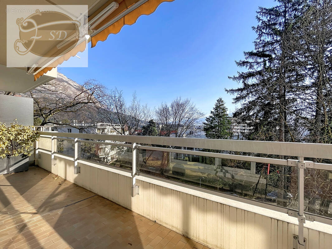 Appartement à MEYLAN