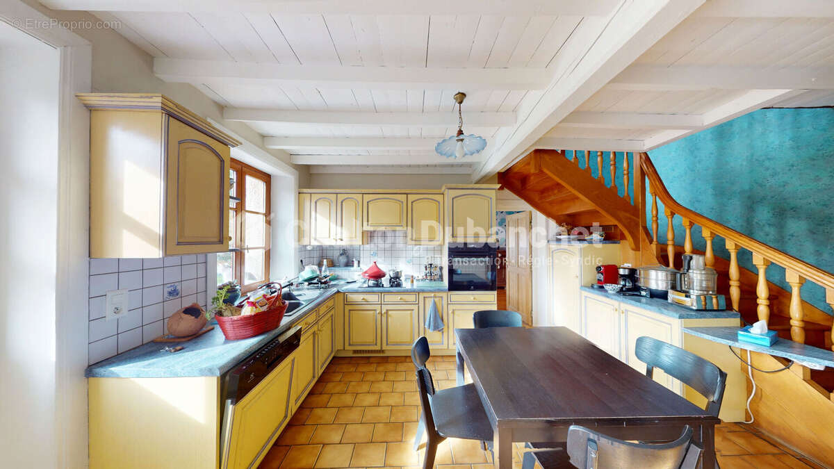 Maison à SAINTE-AGATHE-EN-DONZY