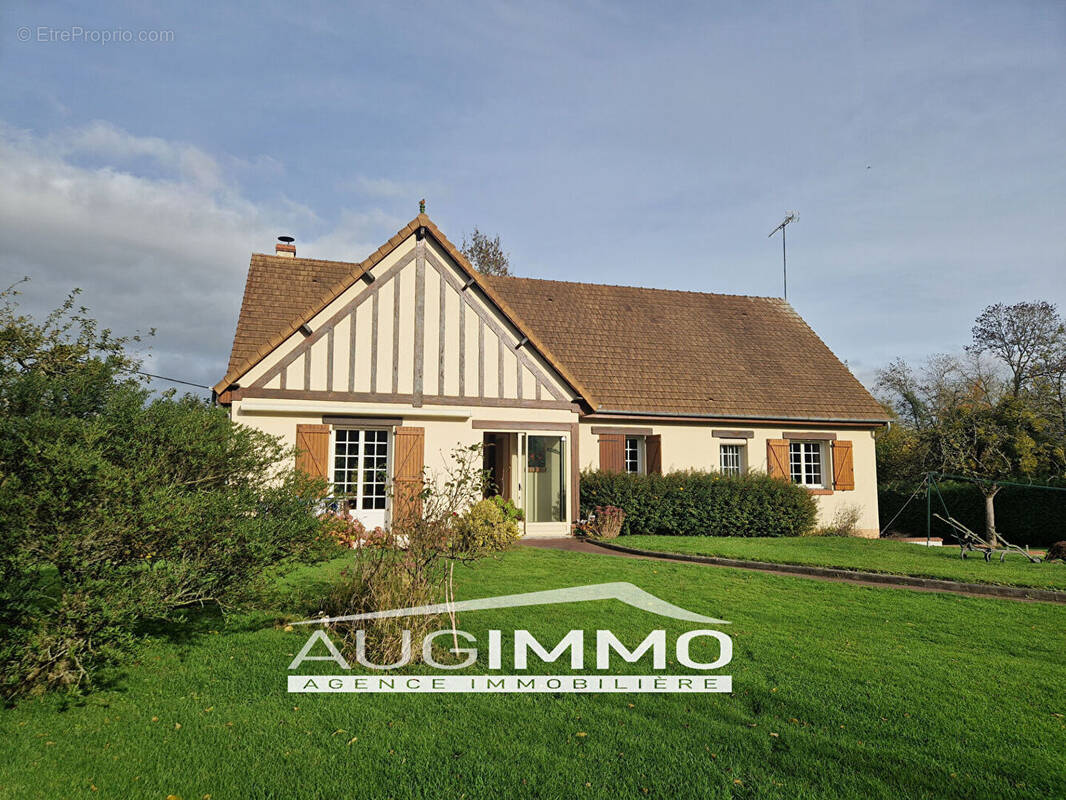 Maison à CORMEILLES