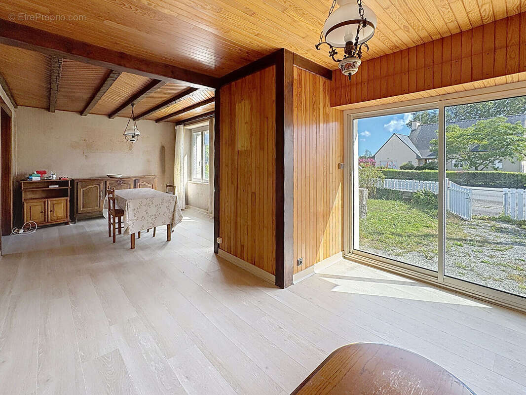 Maison à MELGVEN