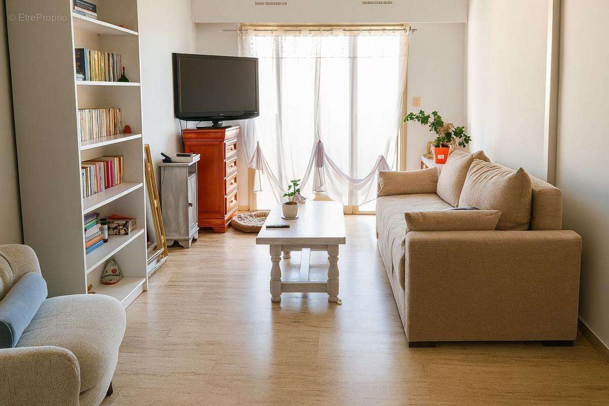 Appartement à SIX-FOURS-LES-PLAGES