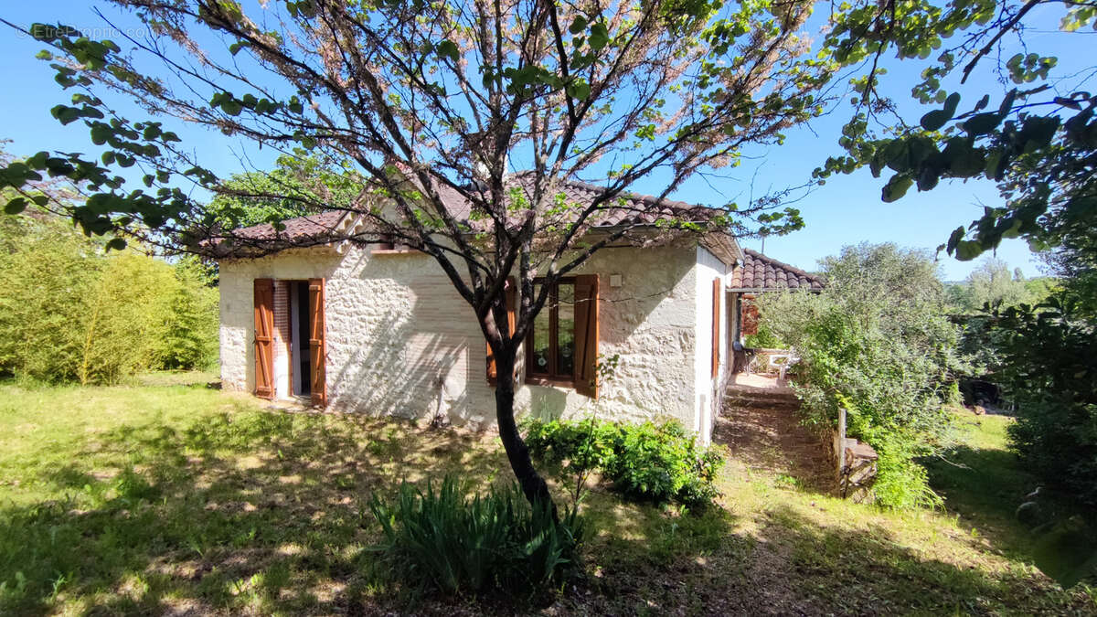 Maison à TREJOULS