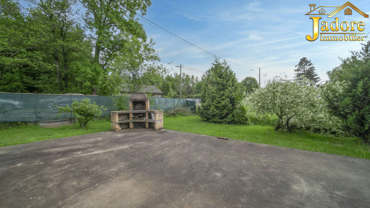 Maison à NEUVILLERS-SUR-FAVE