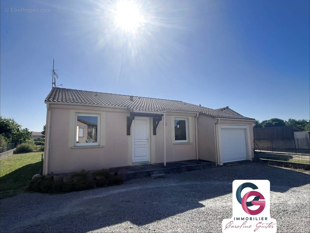 Maison à LA TOUR-DU-CRIEU