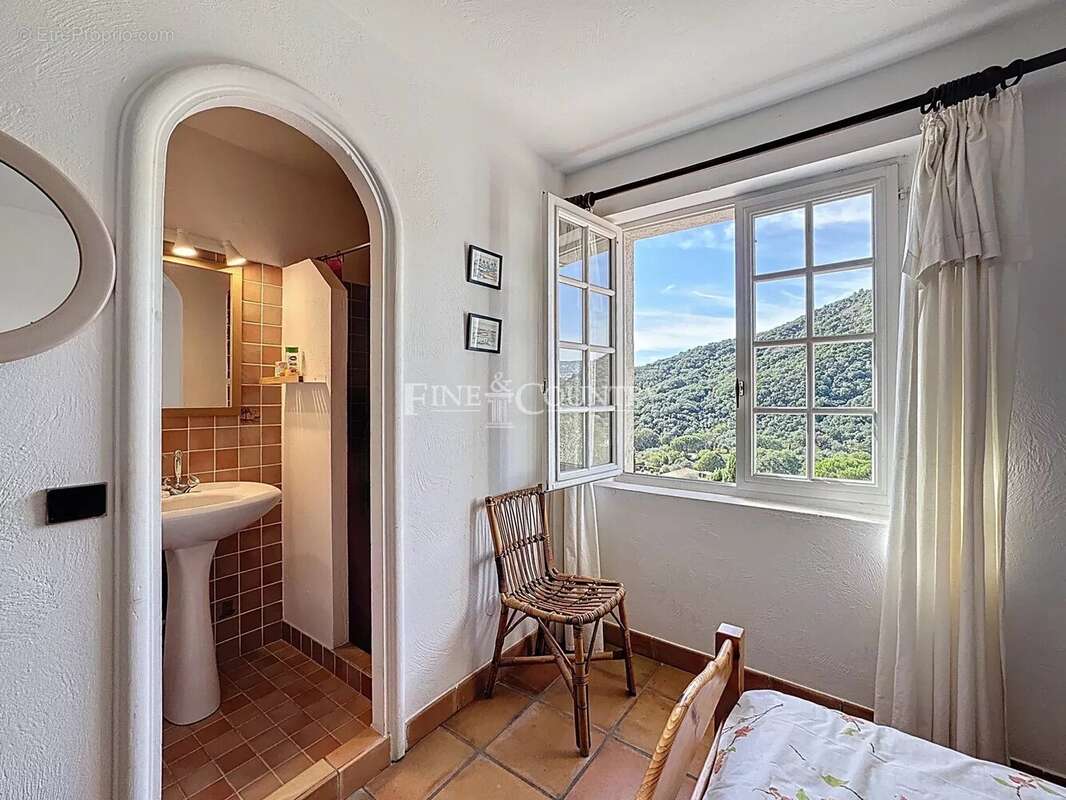 Maison à AURIBEAU-SUR-SIAGNE