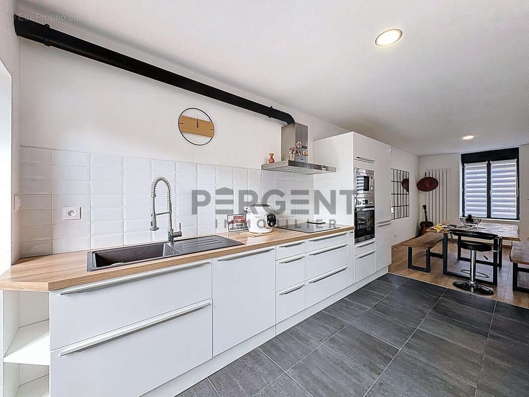 Maison à NOUZONVILLE