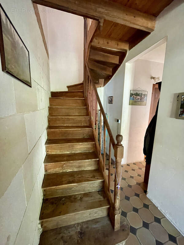 Maison à SAINT-SAVINIEN