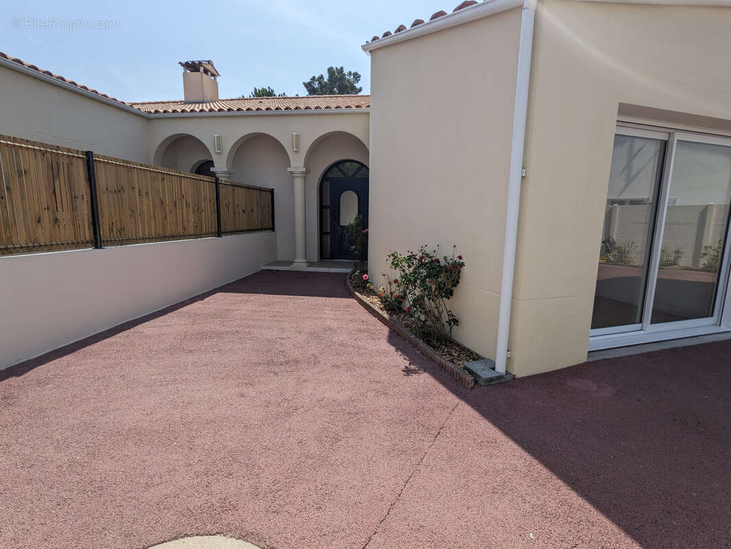 Maison à vendre à La Grière Plage   La Tranche-sur-Mer   3 chambres, jardin sans vis-à-vis, à 500 m de la plag - photo 27