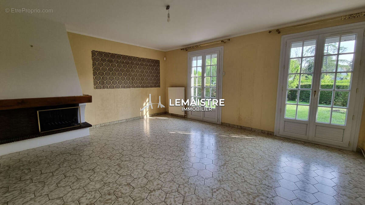 Maison à SAINT-MARTIN-DE-BOSCHERVILLE