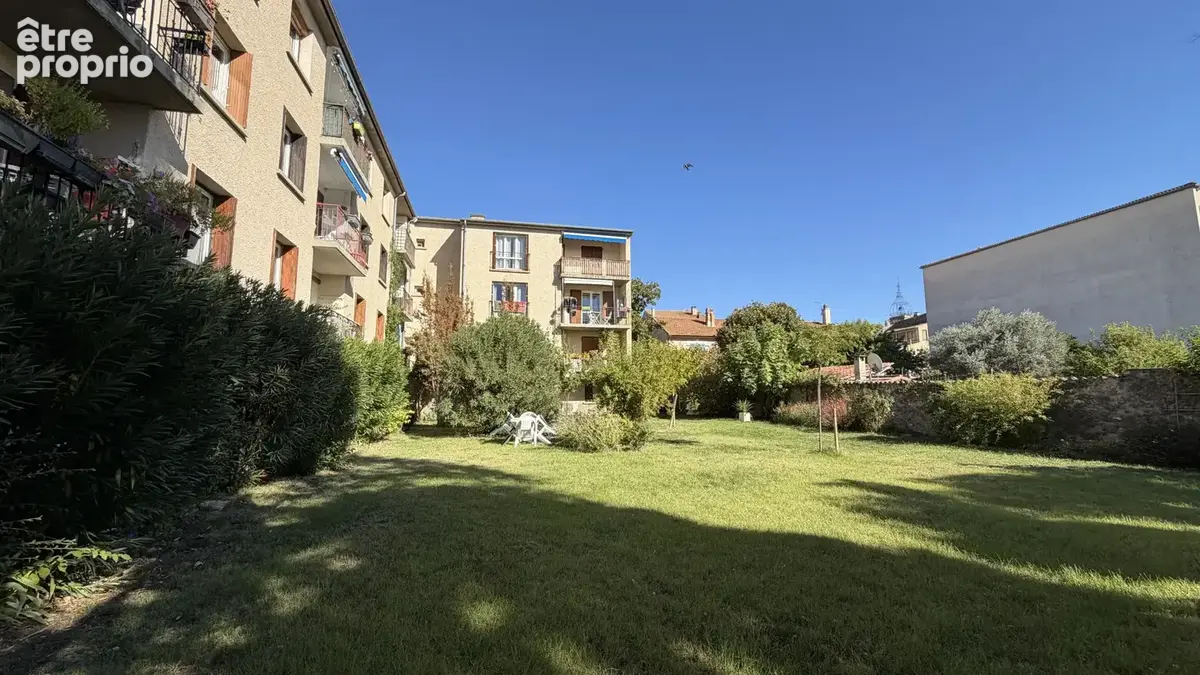 Manosque - appartement t5 avec balcon loggia et garage ! - photo 1
