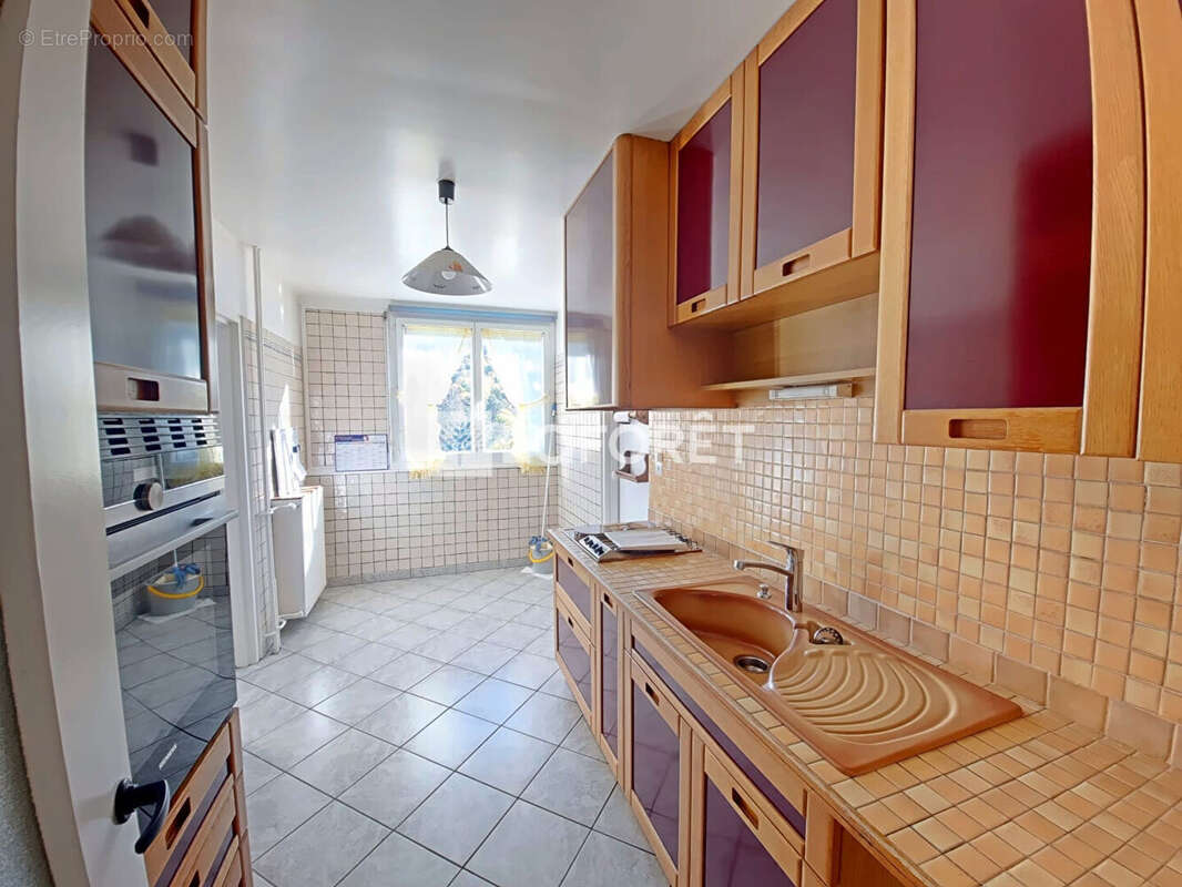 Appartement à SAINT-ETIENNE