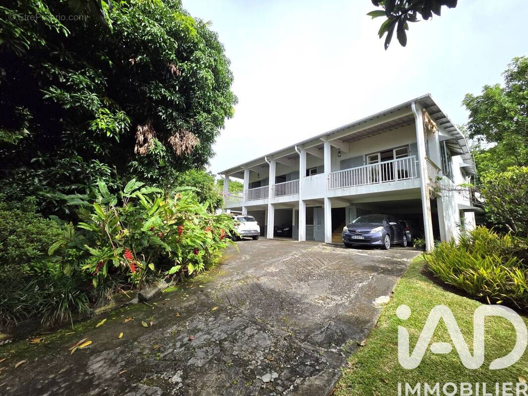 Photo 1 - Maison à SAINT-DENIS