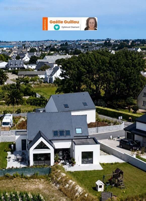 Maison à SANTEC