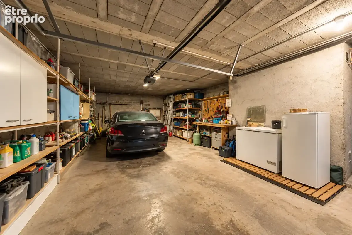 Emplacement privilégié, vue exceptionnelle et réel potentiel de rénovation - photo 24
