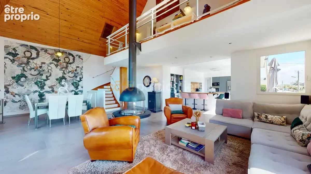 Photo Maison à Brehal au prix de 685 000€