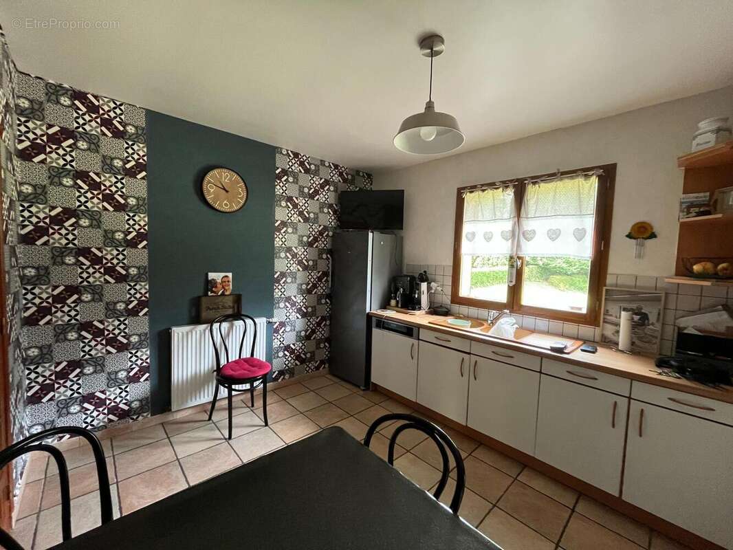 Maison 101 m² à Yvrench  - photo 3