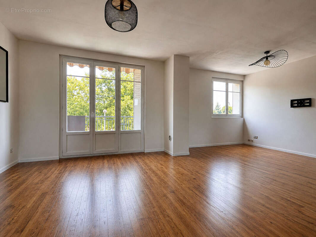 Appartement à BILLERE