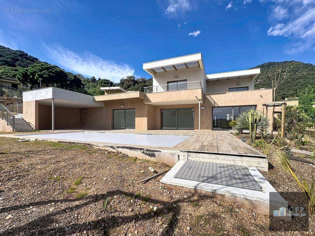 Maison à LE LAVANDOU