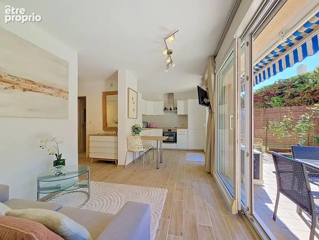 Photo Appartement à Vallauris au prix de 270 900€