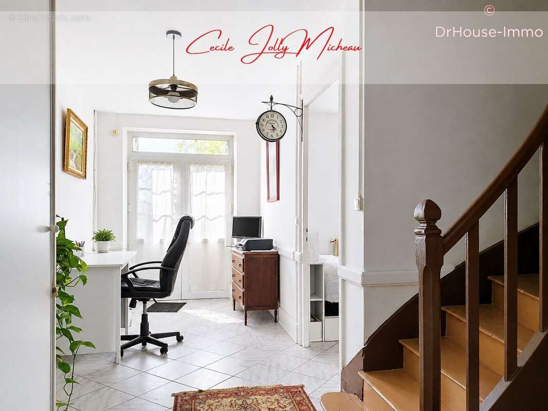 Maison 183 m² à Saint-Caprais-De-Blaye  - photo 11
