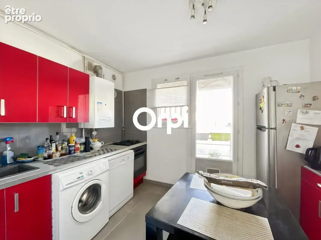 ** T3 - Vue mer - La Ciotat - vente en viager ** - photo 6