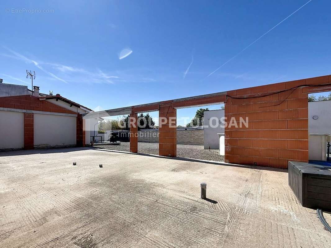 Maison à SAINT-ORENS-DE-GAMEVILLE