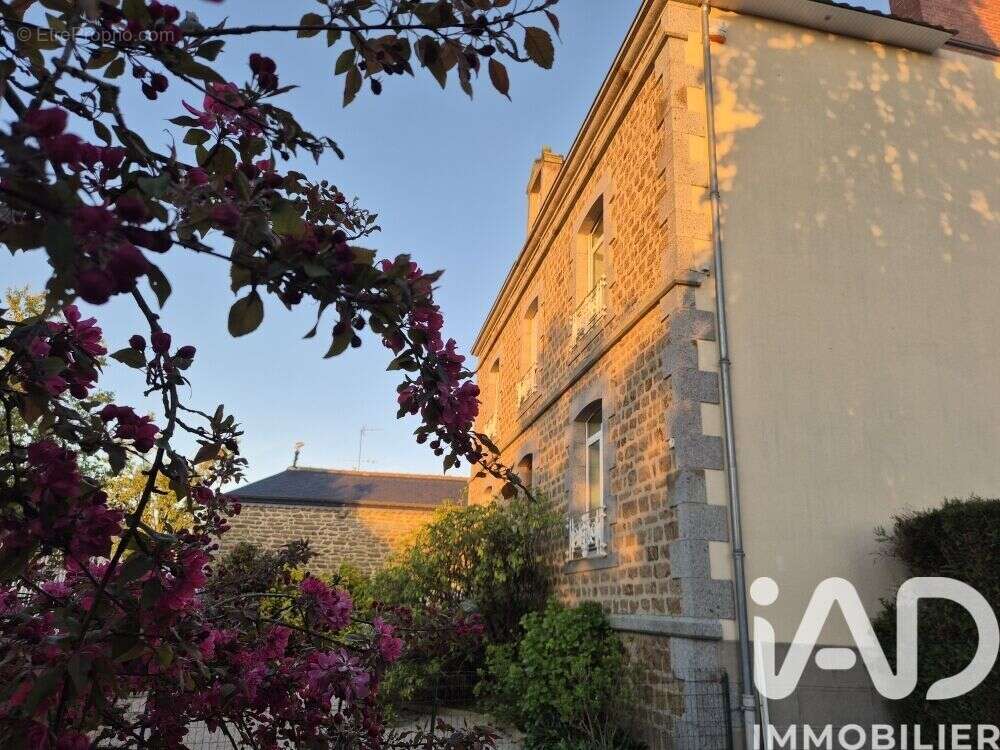 Photo 2 - Maison à JAVRON-LES-CHAPELLES