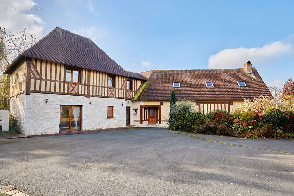 Maison à HERMIVAL-LES-VAUX