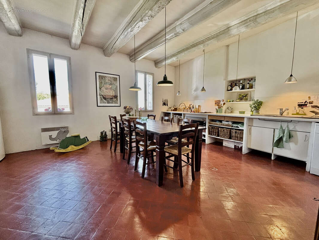 Appartement à MALAUCENE