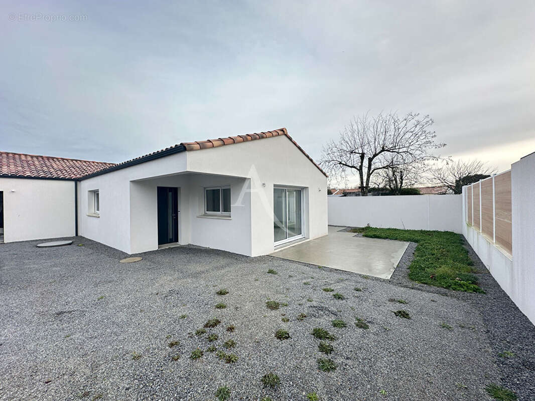 Maison à AIZENAY