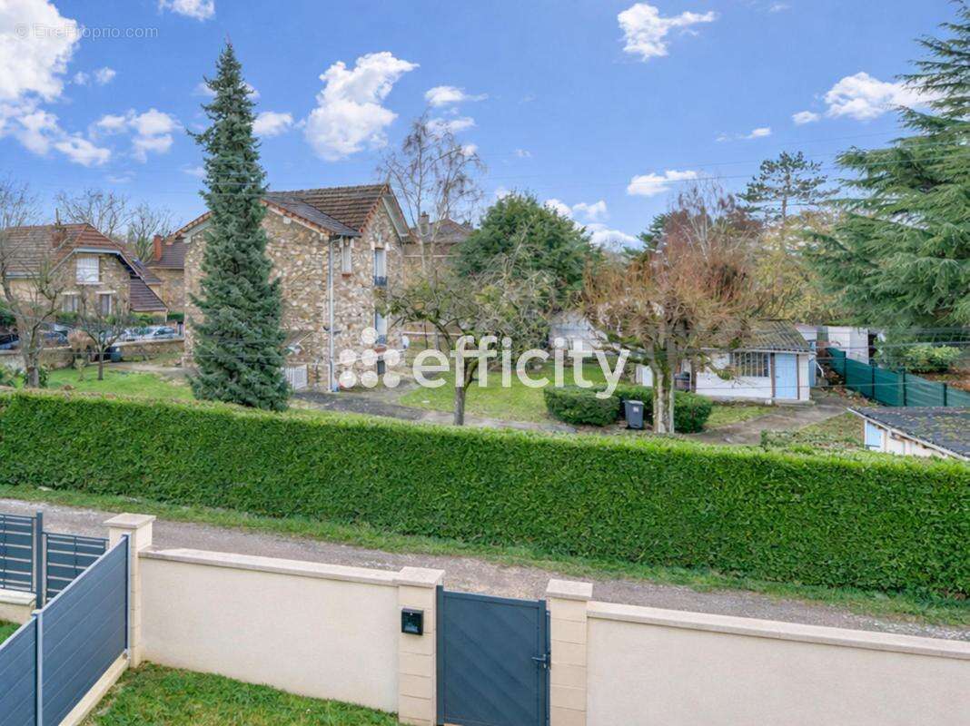 Maison à EPINAY-SUR-ORGE