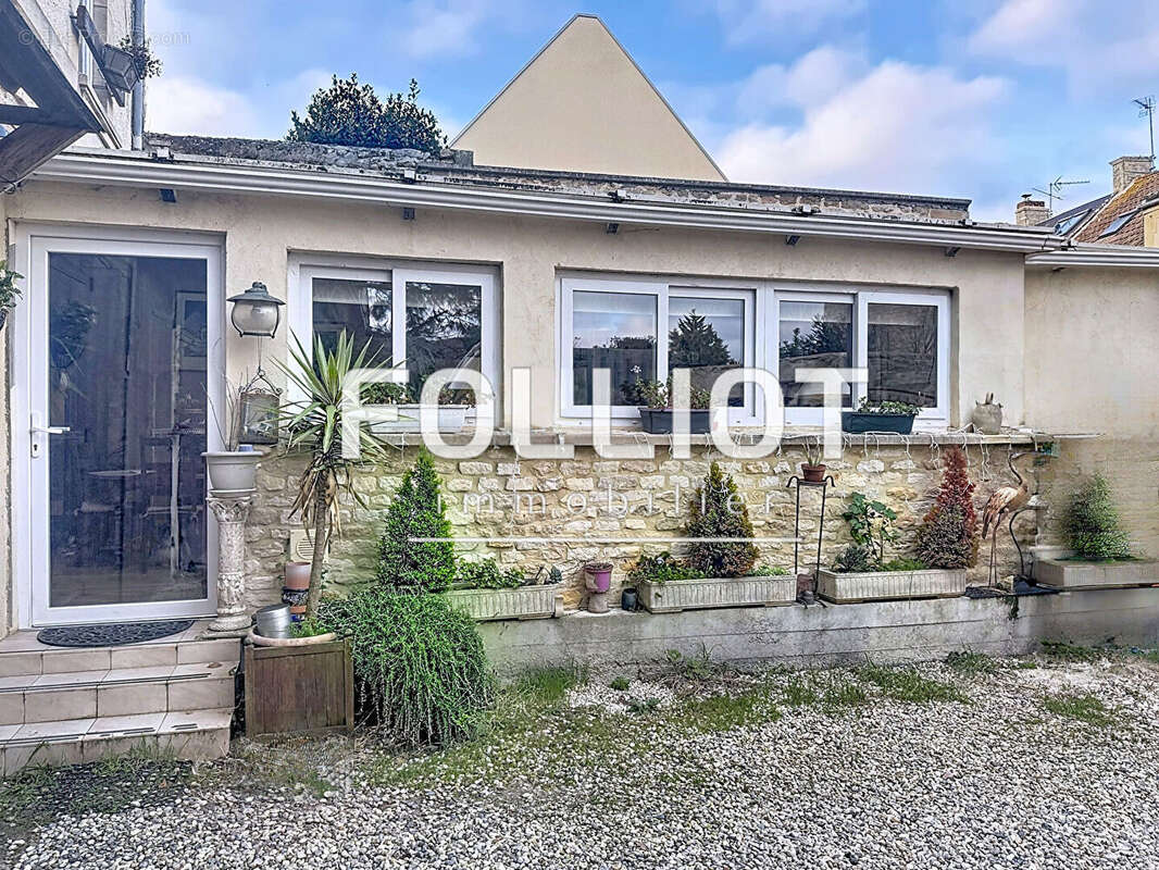 Maison à LUC-SUR-MER