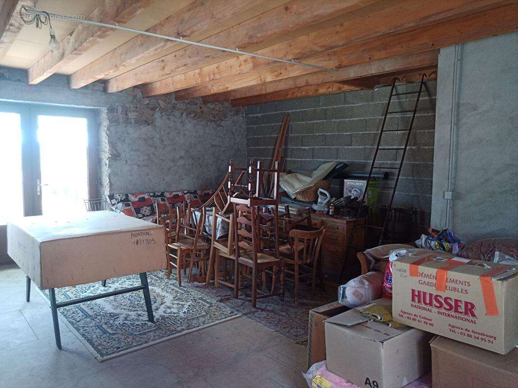 Maison à SOLIGNAC-SOUS-ROCHE