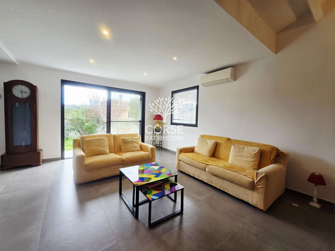 Maison à PORTO-VECCHIO