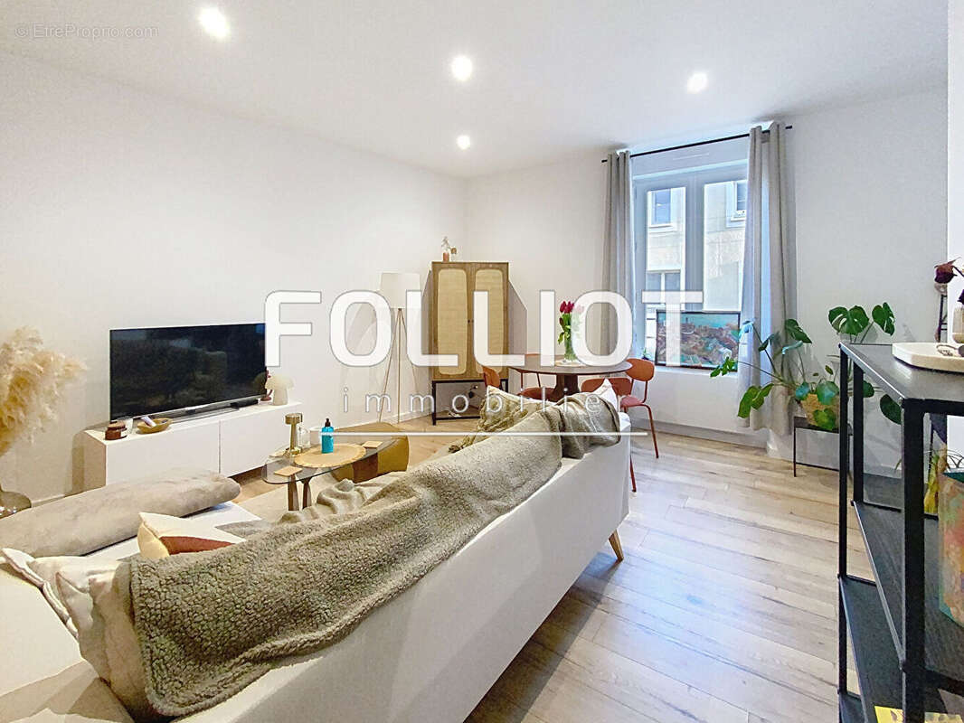Appartement à FOUGERES