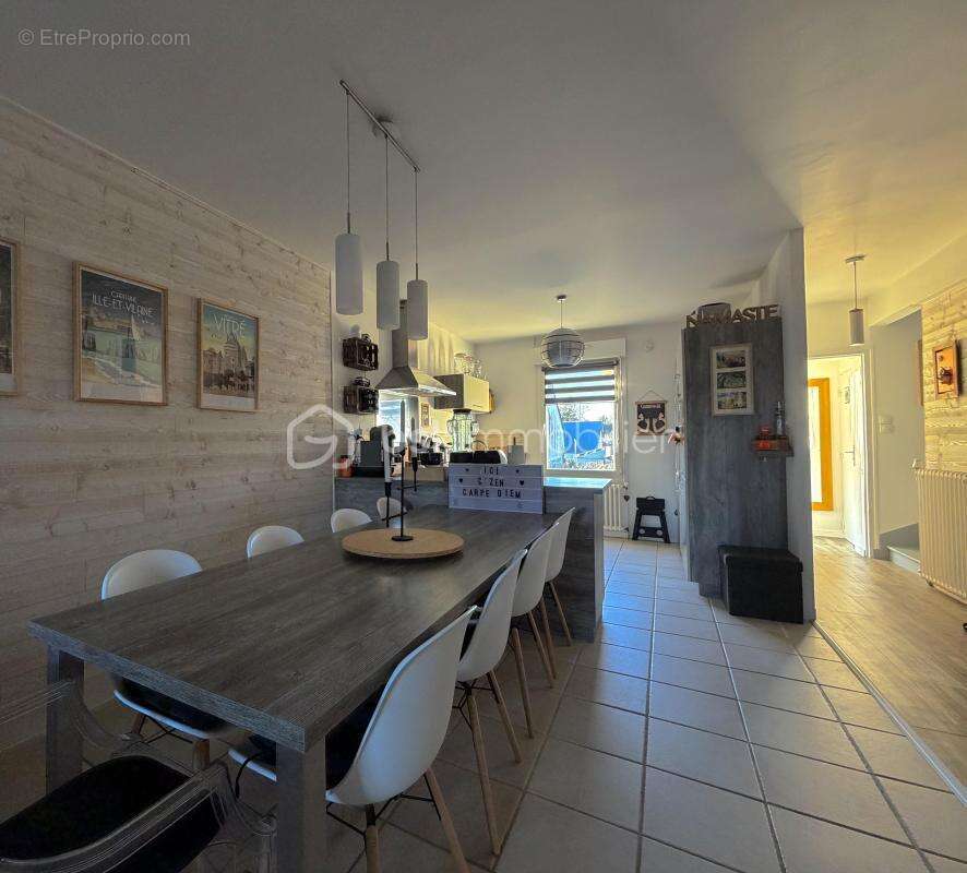 Maison à LA GUERCHE-DE-BRETAGNE