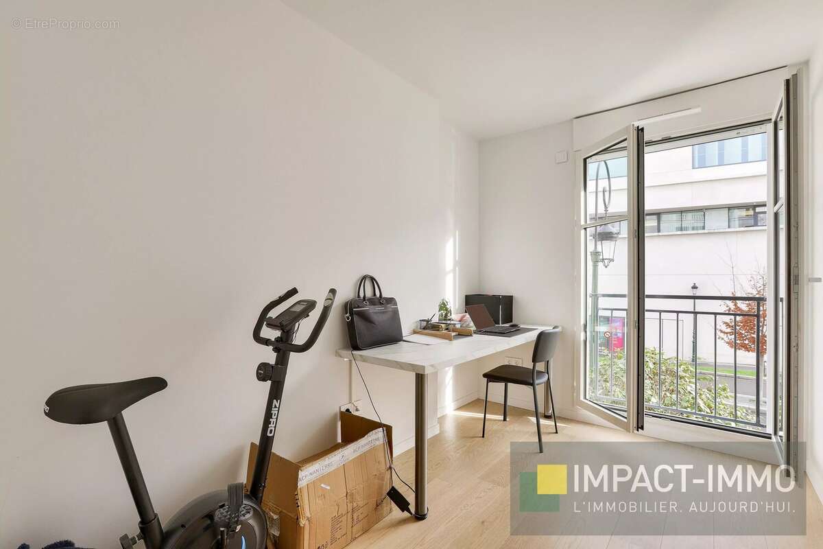 Appartement à NEUILLY-SUR-SEINE