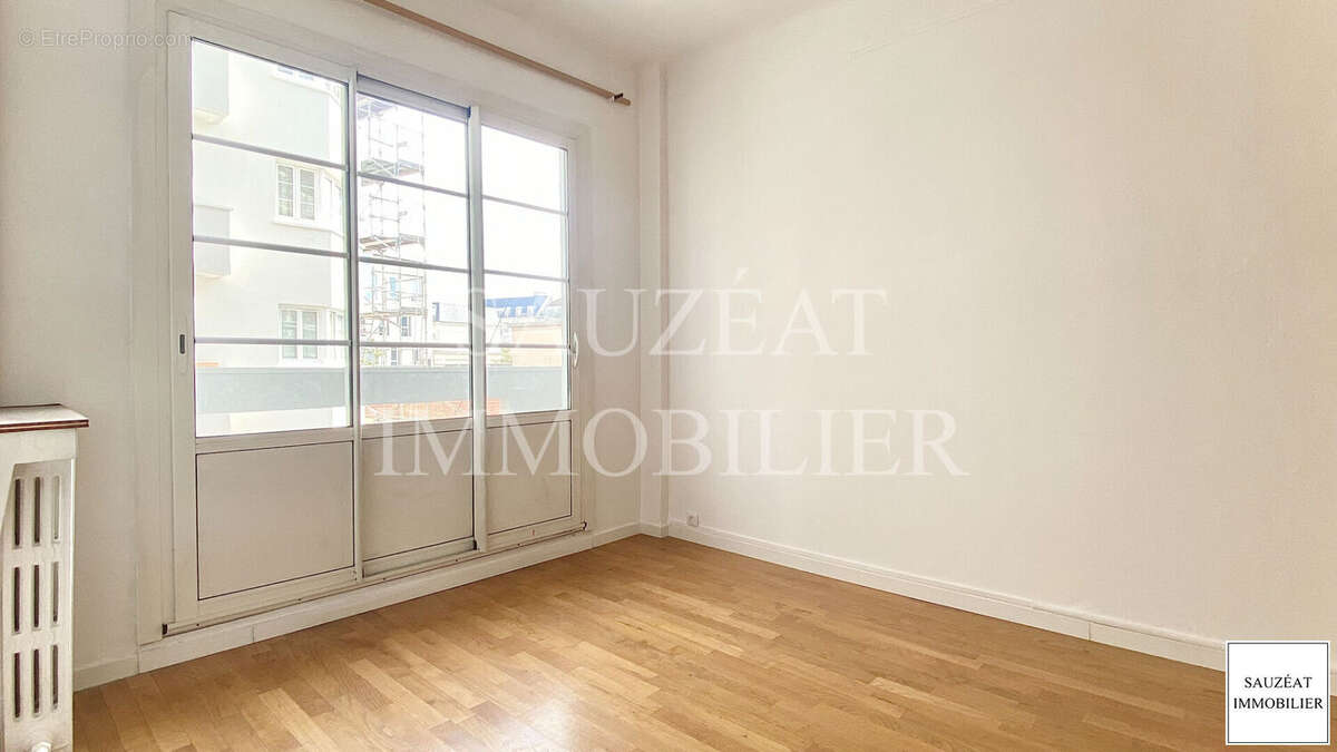 Appartement à MONTROUGE