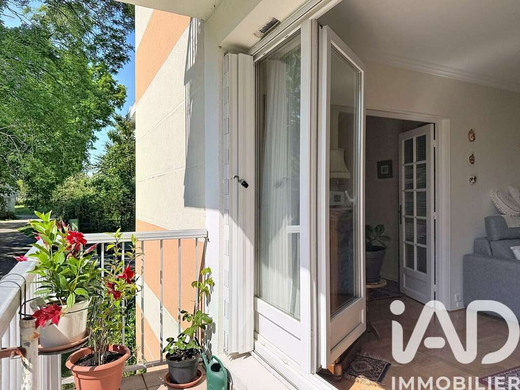 Photo 2 - Appartement à MAGNY-LES-HAMEAUX