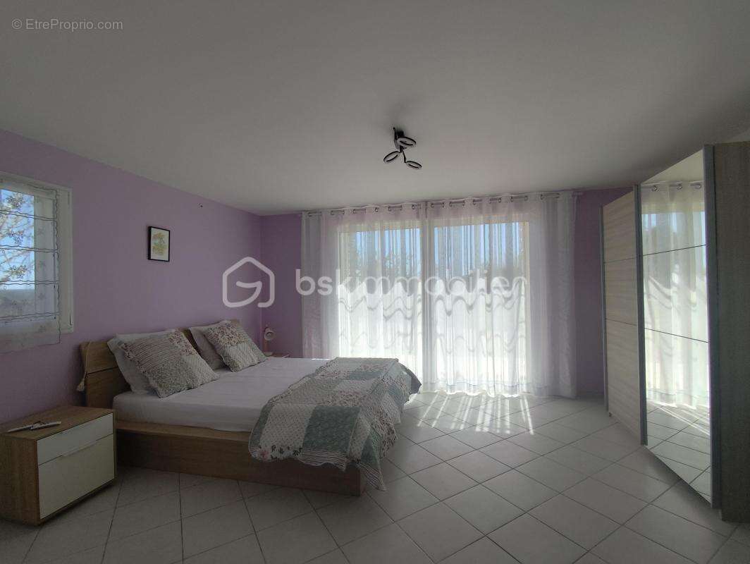 Maison à ORGNAC-L'AVEN