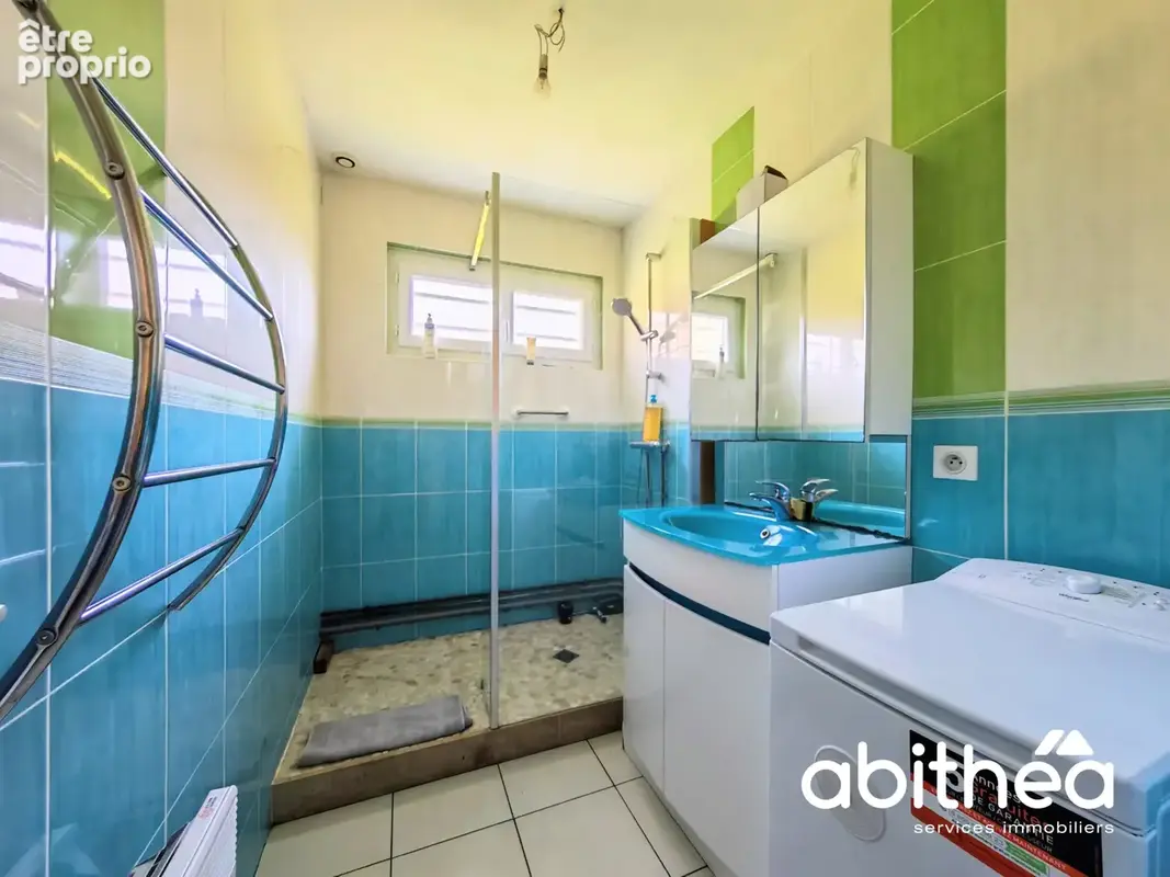 Maison de 98 m2 à rafraîchir sur un terrain de 2000 m2 - photo 6