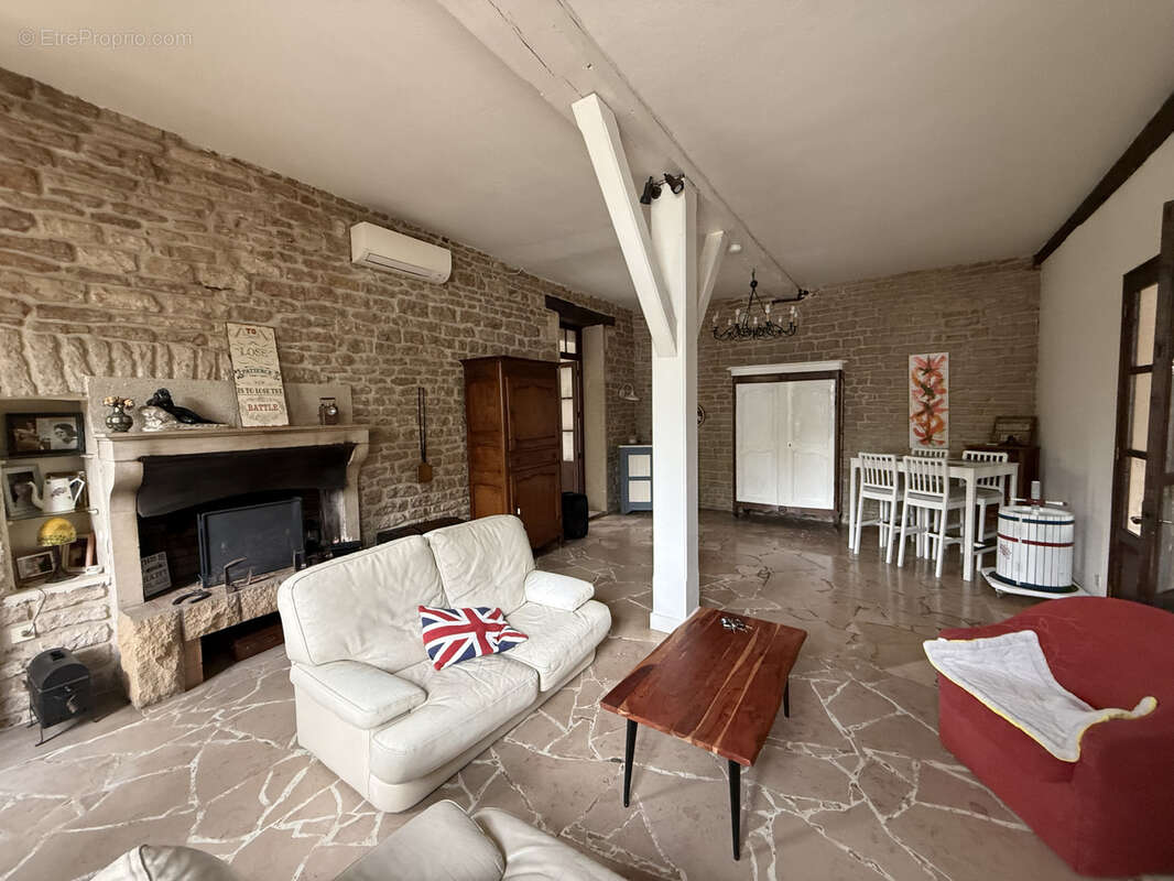 Maison à MONTBARD