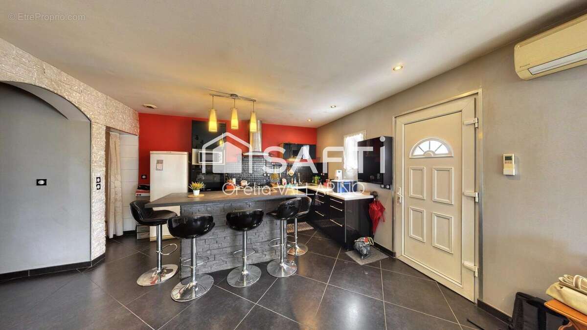 Photo 2 - Appartement à AMBARES-ET-LAGRAVE