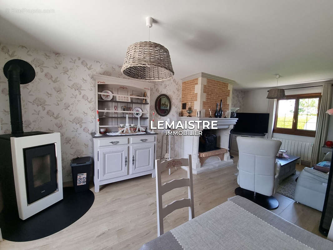 Maison à SAINT-ROMAIN-DE-COLBOSC