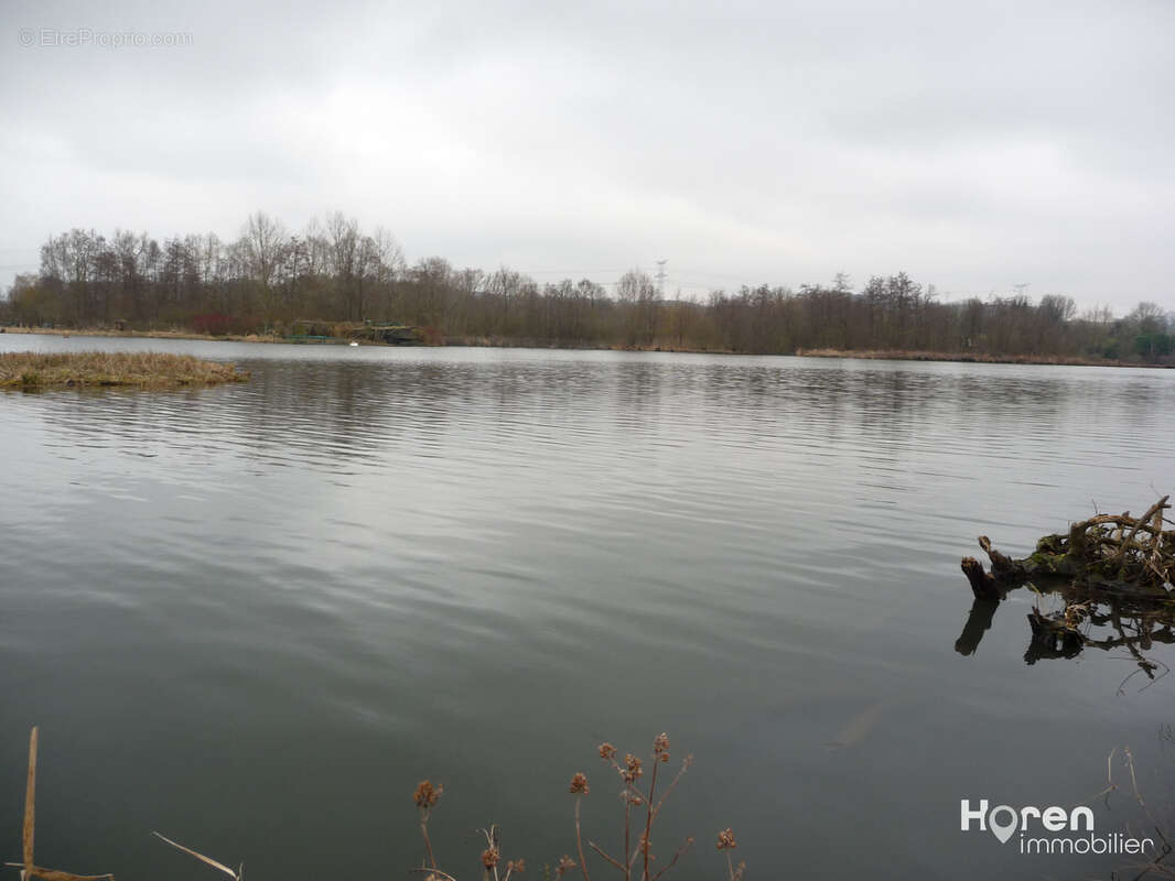 Terrain à CONDE-FOLIE