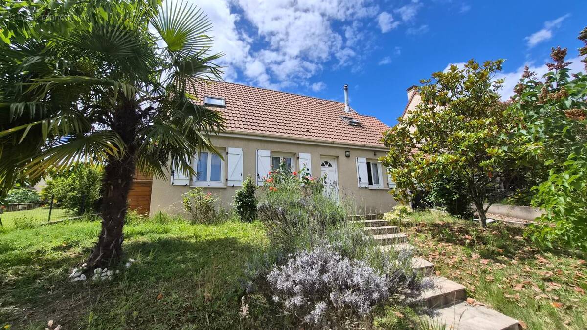 Maison à LEUVILLE-SUR-ORGE