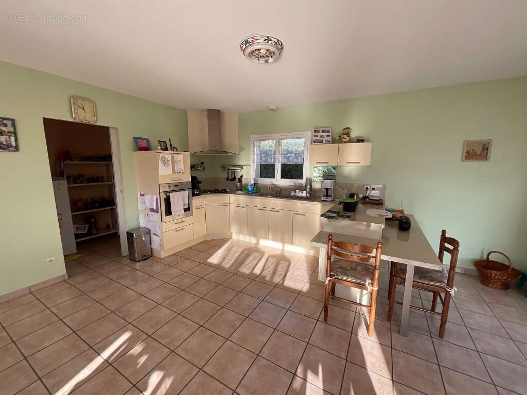 Craintilleux - Villa de plain pied 88,25m² - photo 3