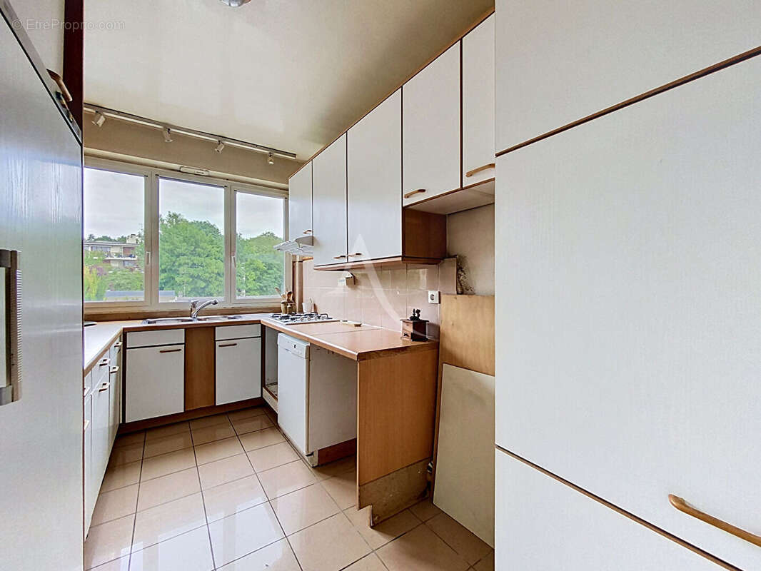 Appartement 5 pièces de 133 m² - Saint-Germain-en-Laye - photo 5