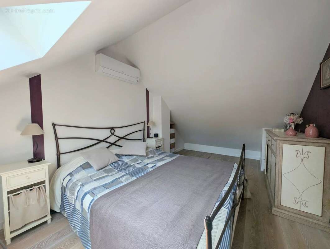 Maison à MONTFORT-L'AMAURY